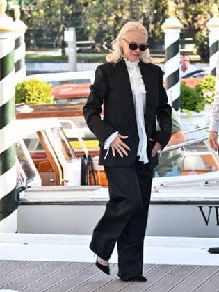 IPA88228252 - Venice, 83rd Venice International Film Festival 2026 - Day 6 - Arrivals at the Hotel Excelsior s pier. Pictured: Pamela Anderson  Copyright: xSIMONExCOMIx xx 88228252