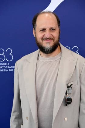 IPA88229981 - Venice, 83rd Venice International Film Festival 2026, Day 6 Film photocall: I figli della scimmia Pictured: Fausto Russo Alesi  Copyright: xAlbertoxTerenghi PoolxPhotoxEventsx08x xPoolxPhotoxEventsx08x 88229981