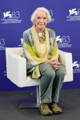 September 7, 2026, Venice, ITALY: US actor Ellen Burstyn poses for a photocall before to receive the Golden Lion for Lifetime Achievement, at the 83rd annual Venice International Film Festival, in Venice, Italy, 07 September 2026. The festival running from 02 to 12 September 2026. ANSA FABIO FRUSTACI. Venice ITALY  - ZUMAa110 20260907_zaf_a110_008 Copyright: xFabioxFrustacix