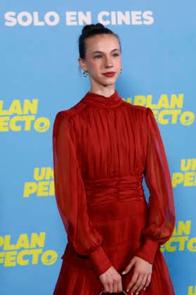 September 7, 2026, Madrid, Community Of Madrid, Spain: Spanish young actress ANASTASIA RUSSO poses for photographers during the photocall presentation of the upcoming family comedy film Un Plan Perfecto at the Sony Pictures offices on Monday, September 7, 2026, in Madrid, Spain. Best known for her breakout role in the acclaimed psychological thriller Tin & Tina , the talented teen actress stars in this holiday feature about the struggling Ibanez family, who discover an unfinished underground tunnel in their basement and attempt an audacious bank heist to avoid imminent eviction. Directed by MARIA PULIDO (not pictured) and featuring an ensemble cast including JORDI SANCHEZ (not pictured) and LEO HARLEM (not pictured), the film is presente - ZUMAo127 20260907_zep_o127_066 Copyright: xHugoxOrtunox
