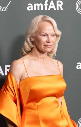 amfAR Gala Venezia 2026 VENICE, ITALY - SEPTEMBER 06: Pamela Anderson attend the amfAR Gala Venezia 2026 presented by World Gold Council at Hilton Molino Stucky on September 06, 2026 in Venice, Italy. CAP KA Kristina Afanasyeva Venice ITALY Copyright: xKristinaxAfanasyeva CapitalxPicturesx