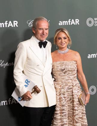 amfAR Gala Venezia 2026 VENICE, ITALY - SEPTEMBER 06: Simon de Pury and Carol Asscher attend the amfAR Gala Venezia 2026 presented by World Gold Council at Hilton Molino Stucky on September 06, 2026 in Venice, Italy. CAP KA Kristina Afanasyeva Venice ITALY Copyright: xKristinaxAfanasyeva CapitalxPicturesx