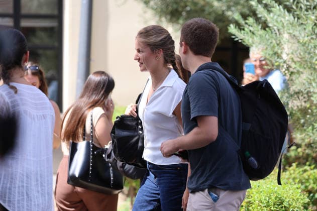 Princess Leonor finishes her first day of classes at Carlos III University in Madrid Princess Leonor leaves Carlos III University in Madrid after finishing her first day of classes, on September 7, 2026, in Getafe, Madrid, Spain PRINCESS LEONOR PRINCESS OF ASTURIAS CARLOS III UNIVERSITY OF MADRID STUDIES SEPTEMBER 7, 2026 Madrid Madrid Spain  Copyright: xJosexVelascox 7756129