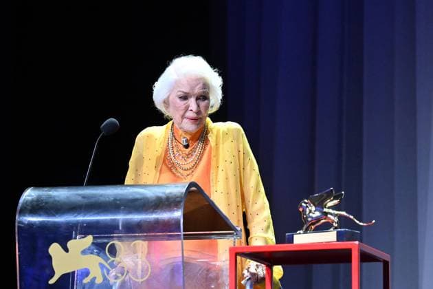 September 7, 2026, Venice, Rome, Italy: Ellen Burstyn receives the Golden Lion for Lifetime Achievement during the Golden Lion for Lifetime Achievement award ceremony at the 83rd Venice Film Festival. Venice, September 7, 2026 Venice Italy  - ZUMAa289 20260907_zia_a289_181 Copyright: xMariaxLauraxAntonellix xAgfx