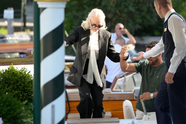Pamela Anderson arriving at the pier of the Excelsior Hotel at the 2026 Venice Biennale, the 83rd Venice International Film Festival, Venice, September 7, 2026 Foto:xA.xM.xTinghinox xFuturexImagex anderson_6903