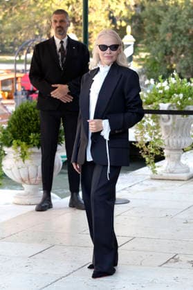Pamela Anderson arriving at the pier of the Hotel Excelsior at the 2026 Venice Biennale, the 83rd Venice International Film Festival, Venice, September 7, 2026 Foto:xA.xM.xTinghinox xFuturexImagex anderson_6913