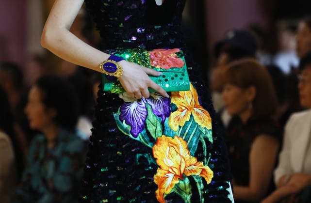 (260907) -- BEIJING, Sept. 7, 2026 -- A model presents a creation as part of the latest Haute Couture collection by Chinese designer Laurence Xu during the opening ceremony of SS2027 Beijing Fashion Week in Beijing, capital of China, Sept. 7, 2026. SS2027 Beijing Fashion Week kicked off on Monday. ) CHINA-BEIJING-SS2027 BEIJING FASHION WEEK-LAURENCE XU (CN) GaoxJing 