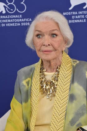 83rd Venice Film Festival Photocall on September 7 83rd Venice Film Festival ELLEN BURSTYN awaits the Golden Lion for Lifetime Achievement Photocall Photos by Thomas Bohlen Starface 459486 2026 09 07 Venice, Italy  Copyright: xThomasxBohlenx STAR_459486_003