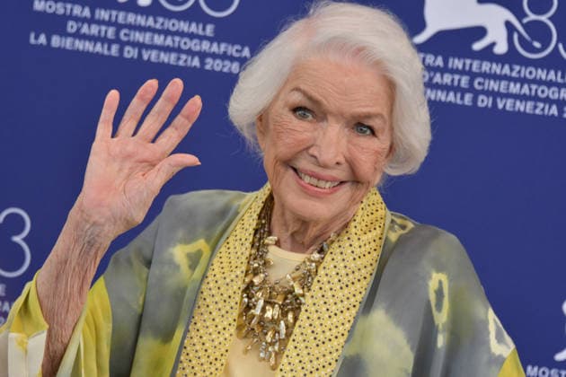 83rd Venice Film Festival Photocall on September 7 83rd Venice Film Festival ELLEN BURSTYN awaits the Golden Lion for Lifetime Achievement Photocall Photos by Thomas Bohlen Starface 459486 September 7, 2026 Venice, Italy  Copyright: xThomasxBohlenx STAR_459486_011