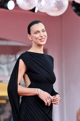 September 7, 2026, Venice, Rome, Italy: Irina Shayk on the red carpet for the film The Stranger at the 83rd Venice International Film Festival, Venice, September 7, 2026 Venice Italy  - ZUMAa289 20260907_zia_a289_340 Copyright: xMariaxLauraxAntonellix xAgfx