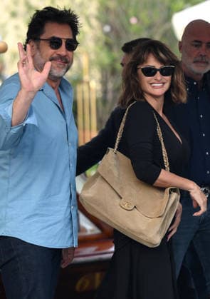 September 7, 2026, Venice, ITALY: Spanish actors Javier Bardem (L) and Penelope Cruz (R) arrive at the Hotel Excelsior dock in Lido Beach for the Venice International Film Festival, in Venice, Italy, 07 September 2026. The 83rd edition of the Venice Film Festival runs from 02 to 12 September 2026. ANSA ETTORE FERRARI Venice ITALY  - ZUMAa110 20260907_zaf_a110_081 Copyright: xEttorexFerrarix