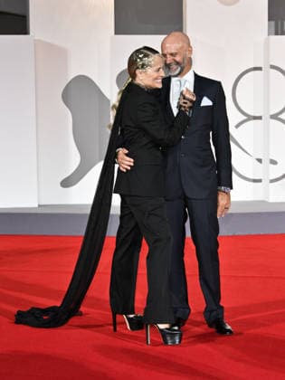 IPA88249291 - Venice, 83rd Venice International Film Festival 2026 - Night 6. Red Carpet: Diva and Woman. Pictured: Heather Parisi and her husband, Umberto Maria Anzolin  Copyright: xSimonexComix xPoolxPhotoxEventsx08x IPA88249291