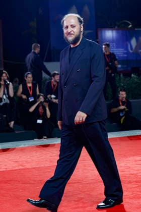 September 7, 2026, Venice, ITALY: Fausto Russo Alesi arrives for the premiere of ˜I figli della scimmia (The Children of the Monkey) at the 83rd annual Venice International Film Festival, in Venice, Italy, 07 September 2026. The movie is presented in ˜Orizzonti section at the festival running from 02 to 12 September 2026. ANSA FABIO FRUSTACI. Venice ITALY  - ZUMAa110 20260907_zaf_a110_151 Copyright: xFabioxFrustacix