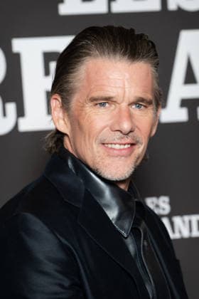 Les Contrebandiers Premiere – Paris AJ US actor Ethan Hawke attends ‘Les Contrebandiers’ (The Weight) photocall film premiere at the Pathe Palace Cinema on September 7, 2026 in Paris, France. Photo by Alexis Jumeau ABACAPRESS.COM Paris France  Copyright: xJumeauxAlexis ABACAx