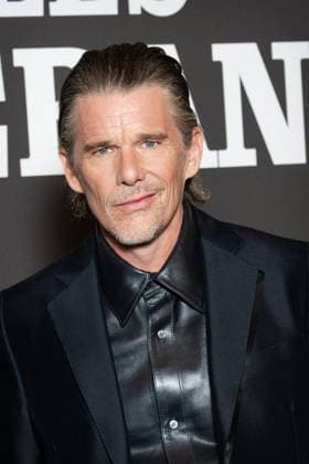 Les Contrebandiers Premiere – Paris AJ US actor Ethan Hawke attends ‘Les Contrebandiers’ (The Weight) photocall film premiere at the Pathe Palace Cinema on September 7, 2026 in Paris, France. Photo by Alexis Jumeau ABACAPRESS.COM Paris France  Copyright: xJumeauxAlexis ABACAx