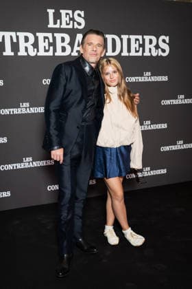 Les Contrebandiers Premiere – Paris AJ US actor Ethan Hawke poses with his daughter Clementine Jane Hawke attends ‘Les Contrebandiers’ (The Weight) photocall film premiere at the Pathe Palace Cinema on September 7, 2026 in Paris, France. Photo by Alexis Jumeau ABACAPRESS.COM Paris France  Copyright: xJumeauxAlexis ABACAx