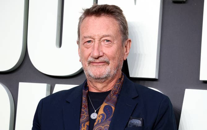 The UK premiere of Oasis: Don t Look Back in Anger at Cineworld Leicester Square, London. Steven Knight attends the UK premiere of Oasis: Don t Look Back In Anger at Cineworld Leicester Square on September 07, 2026. London Cineworld Leicester Squrae UK Copyright: xFredxDuvalx