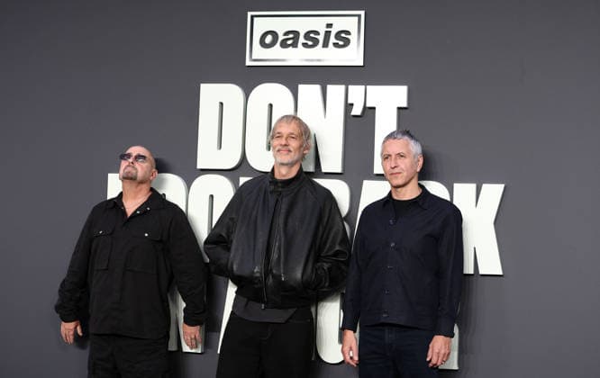 Oasis: Don t Look Back In Anger UK Premiere at Cineworld Leicester Square in London - 07 Sep 2026 Paul Arthurs, Andy Bell and Gem Archer attend the Oasis: Don t Look Back In Anger UK Premiere at Cineworld Leicester Square. London United Kingdom Copyright: xFredxDuvalx xSOPAxImagesx FD_Oasis_105