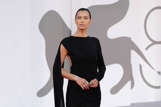 L estranea red carpet in Venice Lido - 07 Sep 2026 Irina Shayk attends the red carpet of movie L estranea during the 83rd Venice Film Festival at Palazzo del Cinema. Venice Lido Italy Copyright: xMarioxCartellix xSOPAxImagesx _DSC0699