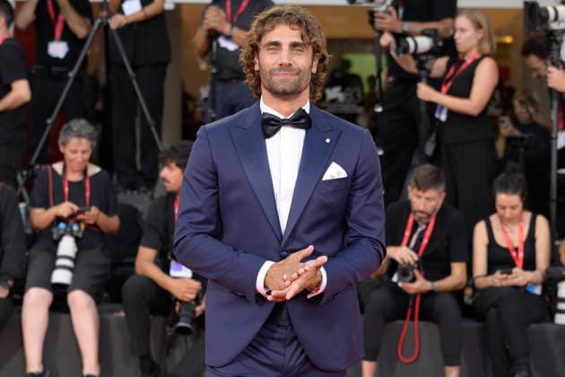 L estranea red carpet in Venice Lido - 07 Sep 2026 Mario Ermito attends the red carpet of movie L estranea during the 83rd Venice Film Festival at Palazzo del Cinema. Venice Lido Italy Copyright: xMarioxCartellix xSOPAxImagesx _DSC0784