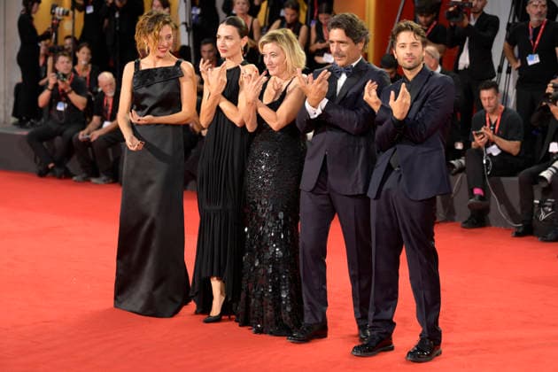 September 7, 2026, Venice Lido, Italy: From left to right Jasmine Trinca, Romana Maggiora Vergaro, Valeria Bruni Tedeschi, Adriano Giannini and Paolo Strippoli attend the red carpet of movie L estranea during the 83rd Venice Film Festival at Palazzo del Cinema. Venice Lido Italy - ZUMAs197 20260907_aaa_s197_316 Copyright: xMarioxCartellix