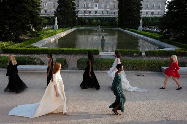 September 7, 2026, Madrid, Spain: A model parades with MadModa design during OMODA and Fashion Week Madrid in Madrid Jardines de Sabatini in Madrid. 7 of September of 2026 Spain Madrid Spain - ZUMAs197 20260907_aaa_s197_347 Copyright: xAtilanoxGarciax