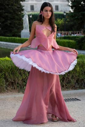 September 7, 2026, Madrid, Spain: A model parades with MadModa design during OMODA and Fashion Week Madrid in Madrid Jardines de Sabatini in Madrid. 7 of September of 2026 Spain Madrid Spain - ZUMAs197 20260907_aaa_s197_365 Copyright: xAtilanoxGarciax