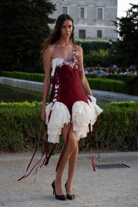 September 7, 2026, Madrid, Spain: A model parades with MadModa design during OMODA and Fashion Week Madrid in Madrid Jardines de Sabatini in Madrid. 7 of September of 2026 Spain Madrid Spain - ZUMAs197 20260907_aaa_s197_372 Copyright: xAtilanoxGarciax