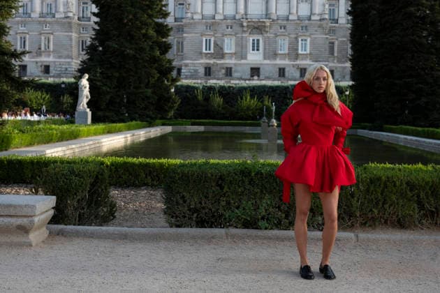 September 7, 2026, Madrid, Spain: A model parades with MadModa design during OMODA and Fashion Week Madrid in Madrid Jardines de Sabatini in Madrid. 7 of September of 2026 Spain Madrid Spain - ZUMAs197 20260907_aaa_s197_382 Copyright: xAtilanoxGarciax