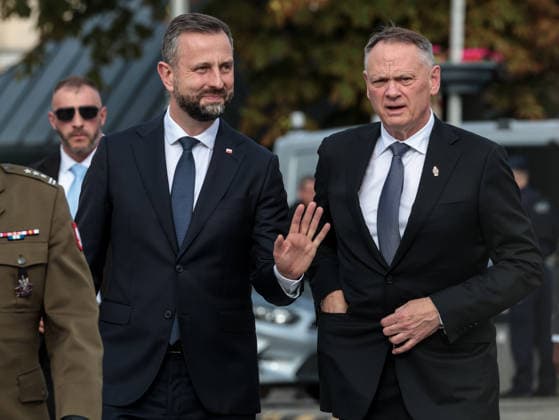 September 7, 2026, Kielce, Poland: Deputy Prime Minister and Minister of Defence of Poland Wladyslaw Kosiniak-Kamysz (L) welcomes Minister of Foreign Affairs of Canada David McGuinty (R). The politicians signed Memorandum of Understanding of bilateral defence cooperation between Canada and Poland. Kielce Poland - ZUMAs197 20260907_aaa_s197_419 Copyright: xDominikaxZarzyckax
