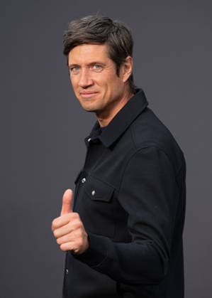 Vernon Kay attends Oasis: Don t Look Back in Anger UK Premiere at Cineworld Leicester Square in London, England. UK. Monday 7th September 2026. Copyright: xJamesxWarrenx DO498L~P