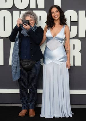 Jill Furmanovsky (L) attends Oasis: Don t Look Back in Anger UK Premiere at Cineworld Leicester Square in London, England. UK. Monday 7th September 2026. Copyright: xJamesxWarrenx DUAY63~I