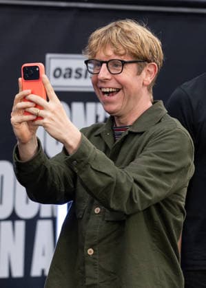 Josh Widdicombe attends Oasis: Don t Look Back in Anger UK Premiere at Cineworld Leicester Square in London, England. UK. Monday 7th September 2026. Copyright: xJamesxWarrenx DX2U70~W