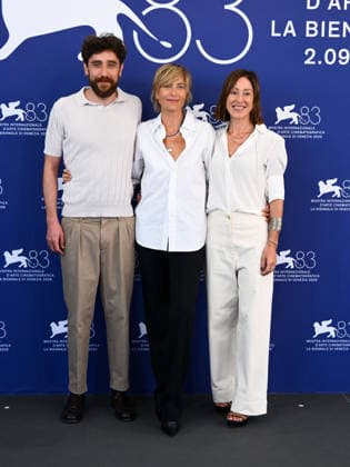 IPA88265471 - Venice, 83rd Venice International Film Festival 2026 - Day 7. Photocall for the film Una Storia. Pictured: Matteo Ferri, Anna Foglietta, Tania Pedroni  Copyright: xAlbertoxTerenghix xPoolxPhotoxEventsx08x IPA88265471