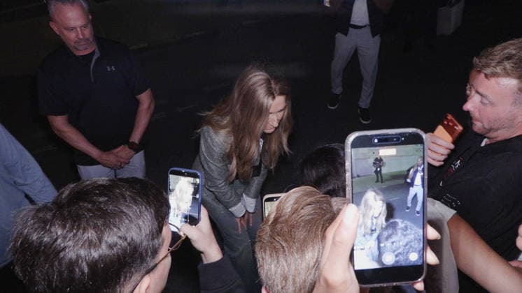 Celine Dion Steals the Show for The Crowd of Fans Gathered Outside Her Hotel - Paris Videograbs - Canadian singer Celine Dion greets, sings, and poses for selfies with hundreds of fans gathered every evening outside her hotel ahead of her 16-date historic residency at Paris La Défense Arena. Paris, France, September 8, 2026. Videograbs by CLPRESS ABACAPRESS.COM Paris Ile-de-France France  Copyright: xCLPRESS ABACAx