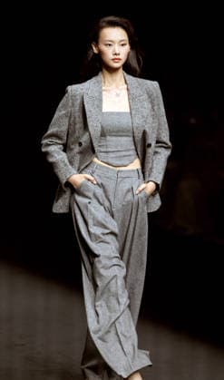 BEIJING, CHINA - SEPTEMBER 07: SYNA brand fashion is displayed on the runway at the China International Fashion Week Autumn 2026 on September 7, 2026 in Beijing, China. The event showcases collections from various designers for the upcoming autumn and winter seasons.  Copyright: xVCGx 111664998750