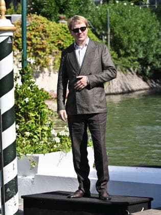 IPA88266534 - Venice, 83rd Venice International Film Festival 2026 Day 7 Arrivals at the Excelsior Hotel™s pier Pictured: Paul Dano  Copyright: xSimonexComix xPoolxPhotoxEventsx08x IPA88266534