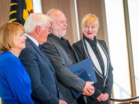 Elke Büdenbender, President Steinmeier, László Krasznahorkai, daughter Katalin Krasznahorkai, EUR, Germany, Berlin, September 8, 2026: Presentation of the Grand Cross of Merit with Star of the Order of Merit of the Federal Republic of Germany to Nobel Prize laureate in Literature László Krasznahorkai by President Steinmeier