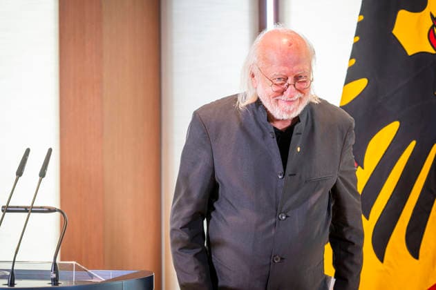 Laszlo Krasznahorkai, EUR, Germany, Berlin, September 8, 2026: President Steinmeier awards the Grand Cross with Star of the Order of Merit of the Federal Republic of Germany to Nobel Prize in Literature laureate Laszlo Krasznahorkai