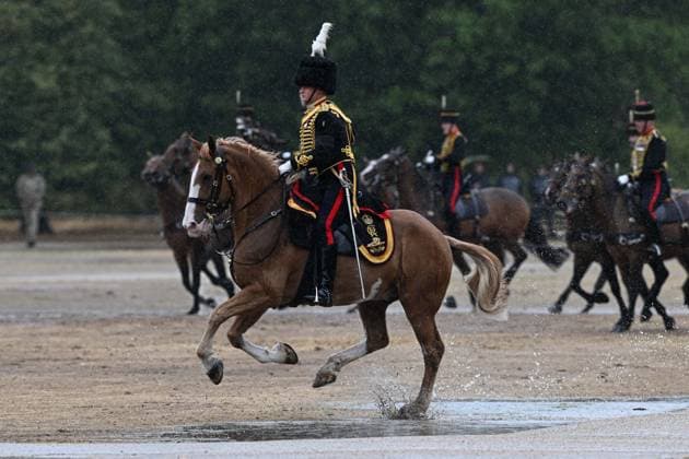 Royal salute in London to mark King Charles III s Accession Day LONDON, UNITED KINGDOM - SEPTEMBER 8: Soldiers of The King s Troop Royal Horse Artillery fire a ceremonial 41-gun salute at Hyde Park, in London, United Kingdom, on September 8, 2026. The ceremonial military event was held to mark the fourth anniversary of King Charles III s accession to the British throne. Rasid Necati Aslim Anadolu London United Kingdom. Editorial use only. Please get in touch for any other usage.  Copyright: x2026xAnadoluxRasidxNecatixAslimx