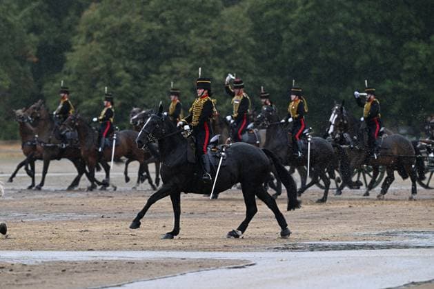 Royal salute in London to mark King Charles III s Accession Day LONDON, UNITED KINGDOM - SEPTEMBER 8: Soldiers of The King s Troop Royal Horse Artillery fire a ceremonial 41-gun salute at Hyde Park, in London, United Kingdom, on September 8, 2026. The ceremonial military event was held to mark the fourth anniversary of King Charles III s accession to the British throne. Rasid Necati Aslim Anadolu London United Kingdom. Editorial use only. Please get in touch for any other usage.  Copyright: x2026xAnadoluxRasidxNecatixAslimx