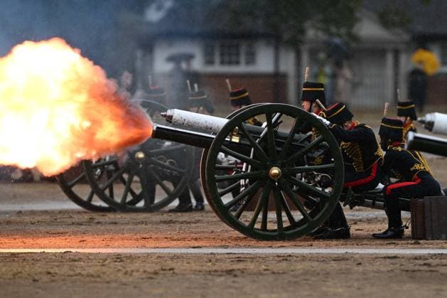 Royal salute in London to mark King Charles III s Accession Day LONDON, UNITED KINGDOM - SEPTEMBER 8: Soldiers of The King s Troop Royal Horse Artillery fire a ceremonial 41-gun salute at Hyde Park, in London, United Kingdom, on September 8, 2026. The ceremonial military event was held to mark the fourth anniversary of King Charles III s accession to the British throne. Rasid Necati Aslim Anadolu London United Kingdom. Editorial use only. Please get in touch for any other usage.  Copyright: x2026xAnadoluxRasidxNecatixAslimx