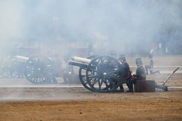 Royal salute in London to mark King Charles III s Accession Day LONDON, UNITED KINGDOM - SEPTEMBER 8: Soldiers of The King s Troop Royal Horse Artillery fire a ceremonial 41-gun salute at Hyde Park, in London, United Kingdom, on September 8, 2026. The ceremonial military event was held to mark the fourth anniversary of King Charles III s accession to the British throne. Rasid Necati Aslim Anadolu London United Kingdom. Editorial use only. Please get in touch for any other usage.  Copyright: x2026xAnadoluxRasidxNecatixAslimx