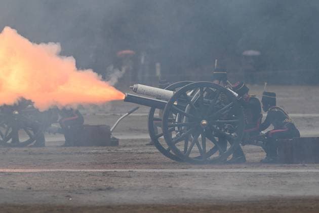 Royal salute in London to mark King Charles III s Accession Day LONDON, UNITED KINGDOM - SEPTEMBER 8: Soldiers of The King s Troop Royal Horse Artillery fire a ceremonial 41-gun salute at Hyde Park, in London, United Kingdom, on September 8, 2026. The ceremonial military event was held to mark the fourth anniversary of King Charles III s accession to the British throne. Rasid Necati Aslim Anadolu London United Kingdom. Editorial use only. Please get in touch for any other usage.  Copyright: x2026xAnadoluxRasidxNecatixAslimx