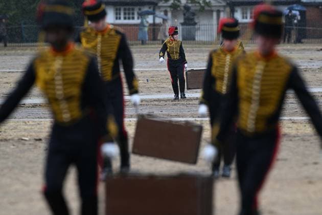 Royal salute in London to mark King Charles III s Accession Day LONDON, UNITED KINGDOM - SEPTEMBER 8: Soldiers of The King s Troop Royal Horse Artillery fire a ceremonial 41-gun salute at Hyde Park, in London, United Kingdom, on September 8, 2026. The ceremonial military event was held to mark the fourth anniversary of King Charles III s accession to the British throne. Rasid Necati Aslim Anadolu London United Kingdom. Editorial use only. Please get in touch for any other usage.  Copyright: x2026xAnadoluxRasidxNecatixAslimx