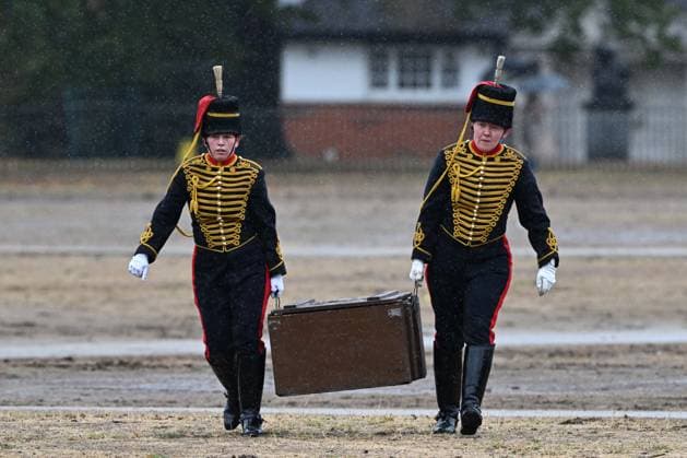 Royal salute in London to mark King Charles III s Accession Day LONDON, UNITED KINGDOM - SEPTEMBER 8: Soldiers of The King s Troop Royal Horse Artillery fire a ceremonial 41-gun salute at Hyde Park, in London, United Kingdom, on September 8, 2026. The ceremonial military event was held to mark the fourth anniversary of King Charles III s accession to the British throne. Rasid Necati Aslim Anadolu London United Kingdom. Editorial use only. Please get in touch for any other usage.  Copyright: x2026xAnadoluxRasidxNecatixAslimx