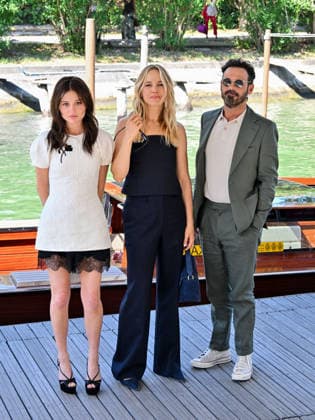 IPA88270329 - Venice, 83rd Venice International Film Festival 2026 - Day 7 - Arrivals at the Casino Pier - Pictured: Emily Alyn Lind, Adelaide Clemens, Scoot McNairy  Copyright: xManuelexMangiarottix xPoolxPhotoxEventsx08x IPA88270329