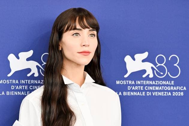 September 8, 2026, Venice, Rome, Italy: Caylee Cowan during the photocall for the film Company, 83rd Venice Film Festival. Venice, September 8, 2026 Venice Italy  - ZUMAa289 20260908_zia_a289_143 Copyright: xMariaxLauraxAntonellix xAgfx