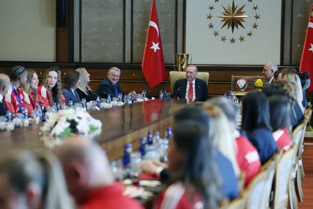 Turkish President Recep Tayyip Erdogan ANKARA, TURKIYE - SEPTEMBER 8: (----EDITORIAL USE ONLY - MANDATORY CREDIT - TURKISH PRESIDENCY MURAT KULA HANDOUT - NO MARKETING NO ADVERTISING CAMPAIGNS - DISTRIBUTED AS A SERVICE TO CLIENTS----) Turkish President Recep Tayyip Erdogan receives members of the Turkish Women s National Volleyball Team after their victory at the 2026 CEV EuroVolley in Istanbul, on September 08, 2026 in Ankara, Turkiye. TUR Presidency Murat Kula Anadolu Ankara Turkey. Editorial use only. Please get in touch for any other usage.  Copyright: x2026xAnadoluxTURxPresidencyx xMuratxKulax