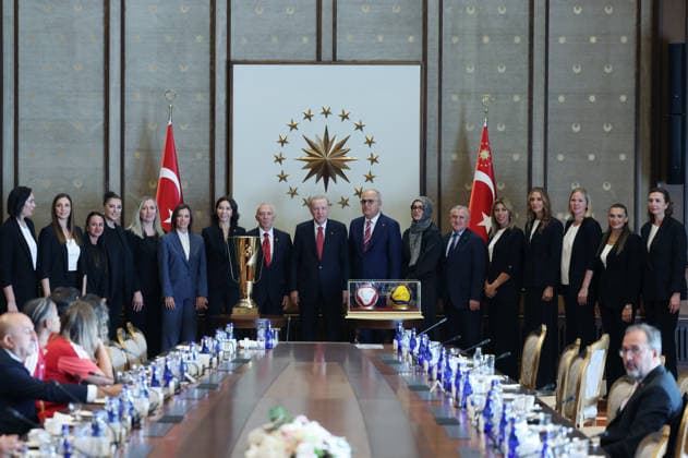 Turkish President Recep Tayyip Erdogan ANKARA, TURKIYE - SEPTEMBER 8: (----EDITORIAL USE ONLY - MANDATORY CREDIT - TURKISH PRESIDENCY MURAT KULA HANDOUT - NO MARKETING NO ADVERTISING CAMPAIGNS - DISTRIBUTED AS A SERVICE TO CLIENTS----) Turkish Minister of Youth and Sports Osman Askin Bak and Turkish Volleyball Federation President Mehmet Akif Ustundag attend Turkish President Recep Tayyip Erdogan s reception for the Turkish Women s National Volleyball Team after their victory at the 2026 CEV EuroVolley in Istanbul, on September 08, 2026 in Ankara, Turkiye. TUR Presidency Murat Kula Anadolu Ankara Turkey. Editorial use only. Please get in touch for any other usage.  Copyright: x2026xAnadoluxTURxPresidencyx xMuratxKulax